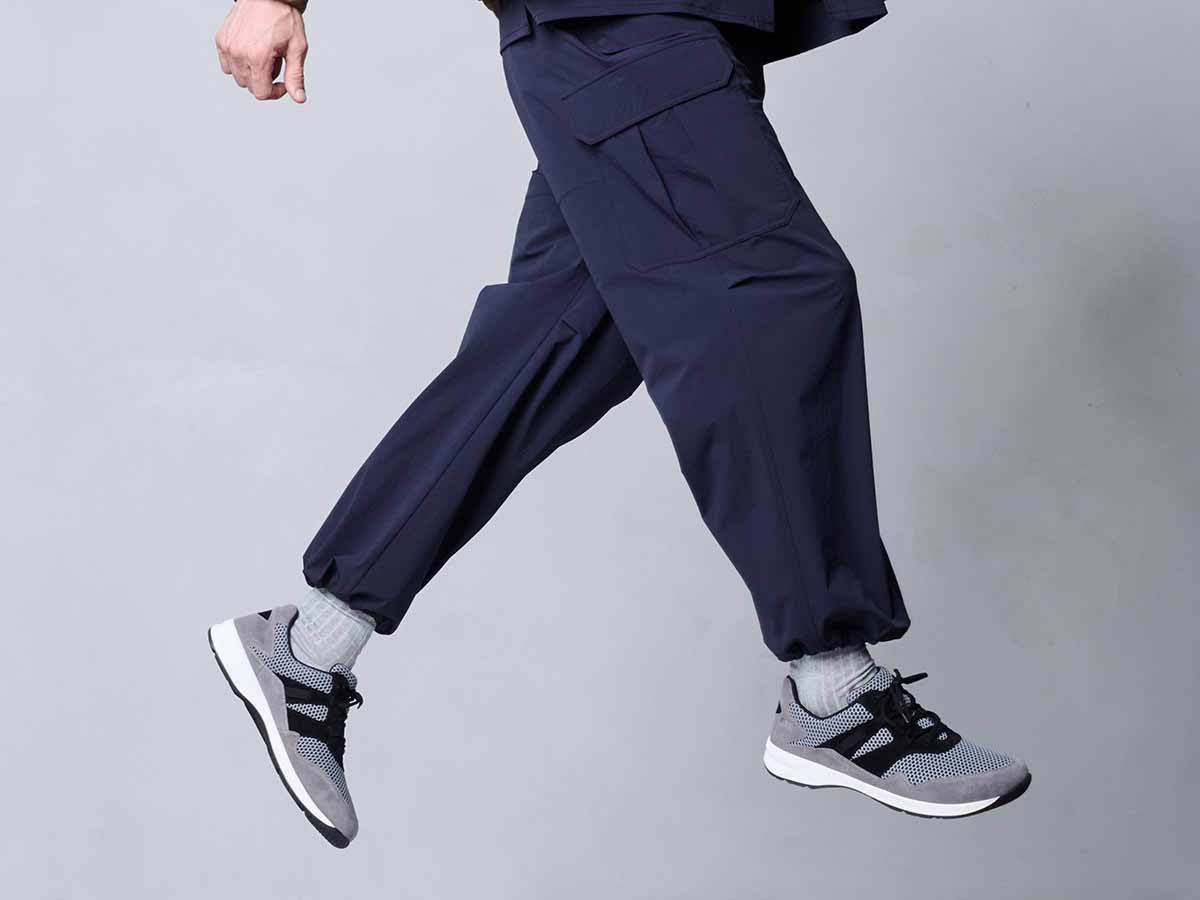 BÄR Schuhe Unisexschuhe Laufschuhe Easyrun grau/schwarz Rindveloursleder, Textil Emotionsbild